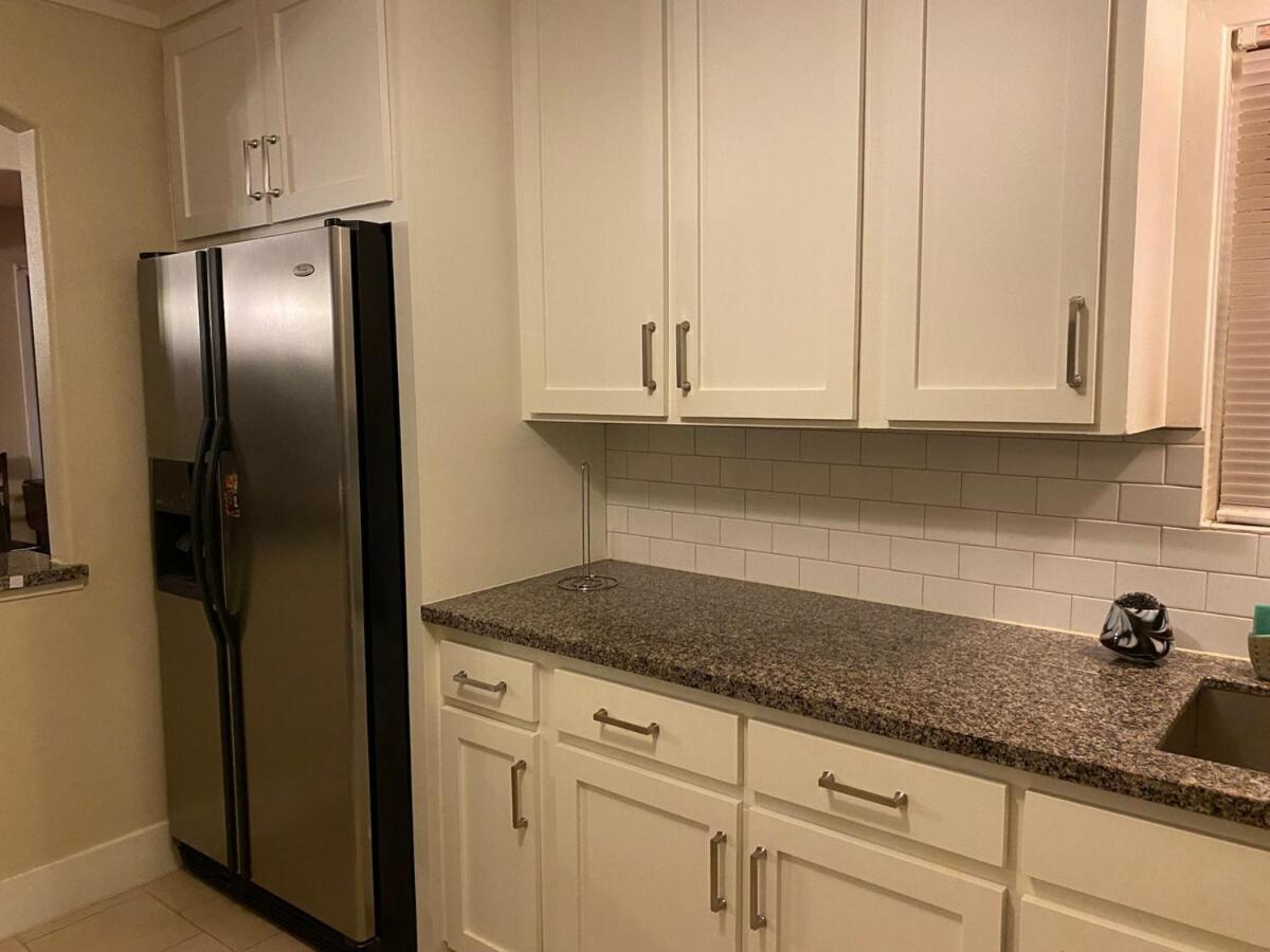 Quiet, Spacious, Historical District Near Hou Hobby Airport Holiday home Houston